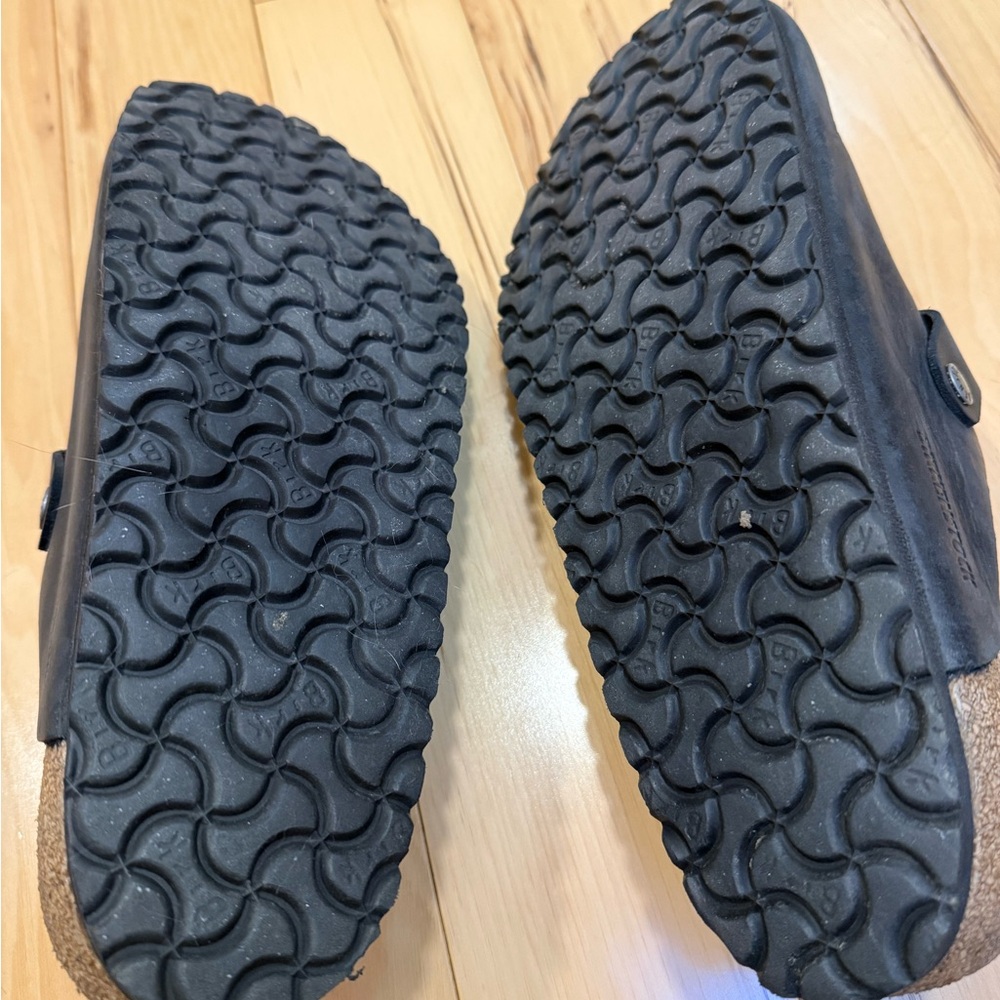 Birkenstock Boston Oiled Leather Clogs - Picture 5 of 5